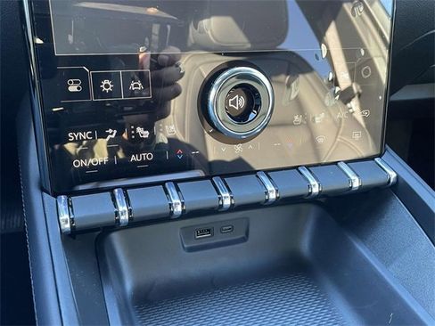 New 2026 GMC Terrain Elevation image 14