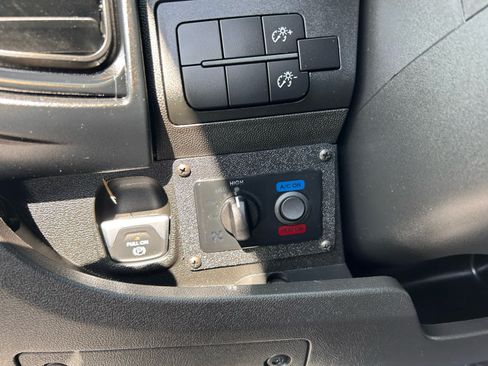 Used 2023 RAM ProMaster 1500 FWD image 14