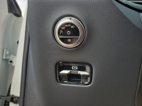 New 2026 Mercedes-Benz GLC 43 AMG 4MATIC image 24