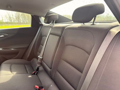Used 2023 Chevrolet Malibu LT FWD image 22