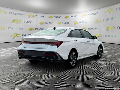 New 2025 Hyundai Elantra SEL image 8