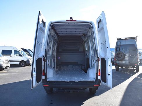 New 2025 Mercedes-Benz Sprinter 2500 image 7