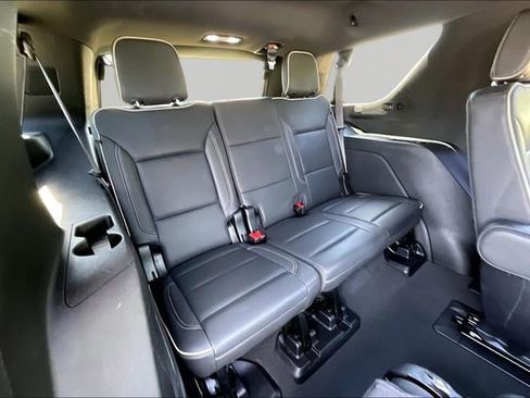 Used 2024 Chevrolet Tahoe Premier image 18