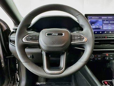 Used 2022 Jeep Compass Altitude image 14