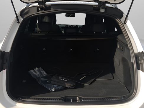 Certified 2025 Mercedes-Benz GLC 300 4MATIC image 10