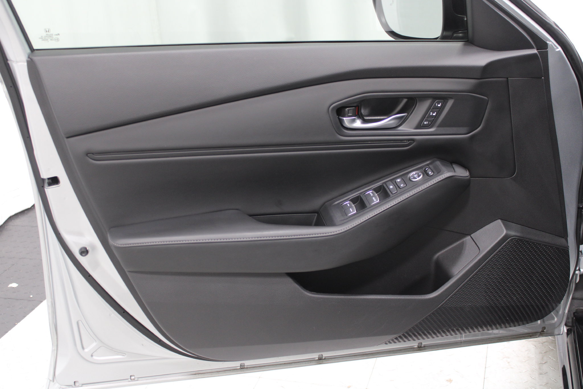 Used 2024 Honda Accord Sport image 11