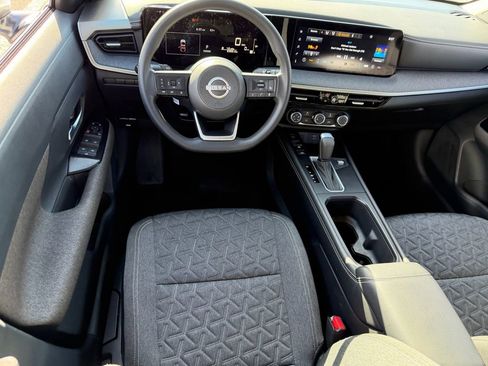 Certified 2025 Nissan Kicks SV AWD/4WD image 13