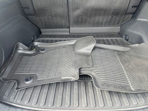 Used 2024 Toyota RAV4 XLE Premium image 16