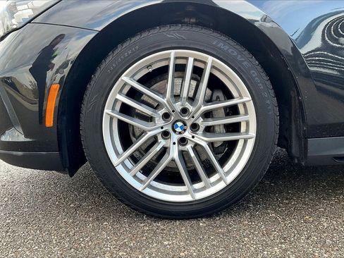 Used 2024 BMW 530i image 9