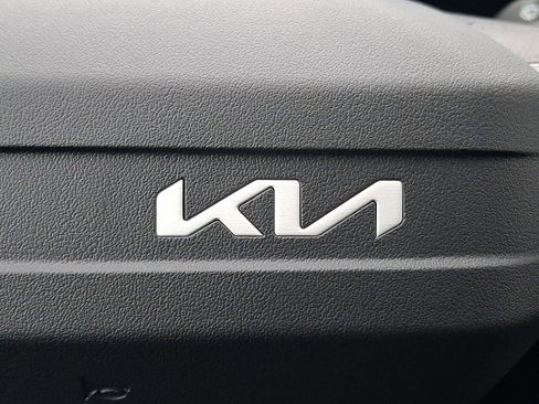 New 2026 Kia Sorento S FWD image 20