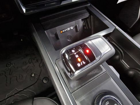 New 2026 GMC Hummer EV SUV image 14