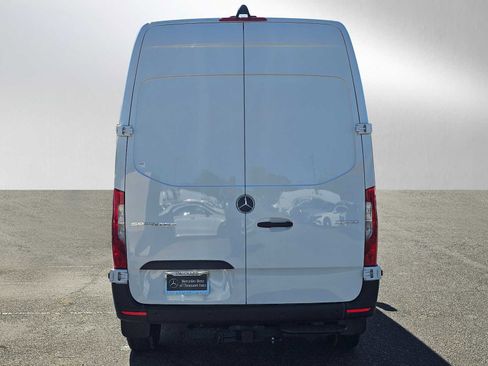 New 2026 Mercedes-Benz Sprinter 2500 image 4