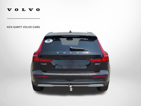 Used 2026 Volvo V60 B5 Cross Country Ultra AWD/4WD image 4