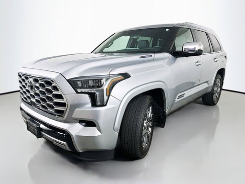 Used 2026 Toyota Sequoia Capstone AWD/4WD image 3