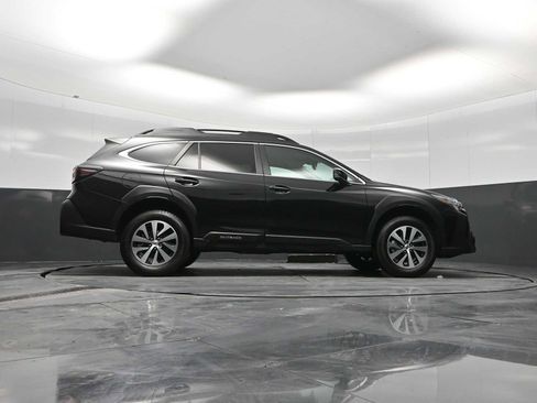 Used 2024 Subaru Outback Premium image 25