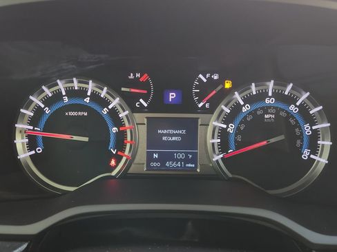 Used 2018 Toyota 4Runner Limited RWD image 15