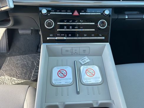 New 2026 Hyundai Santa Fe SE image 19