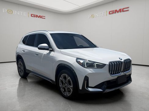 Used 2023 BMW X1 xDrive28i w/ Premium Package AWD/4WD image 1