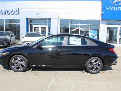 New 2026 Hyundai Elantra Limited w/ Cargo Package image 2