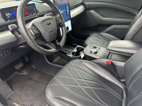 Certified 2023 Ford Mustang Mach-E Select image 11