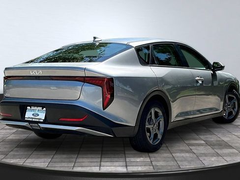 Used 2025 Kia K4 FWD image 6