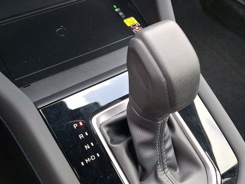 Certified 2025 Subaru Forester Limited image 15