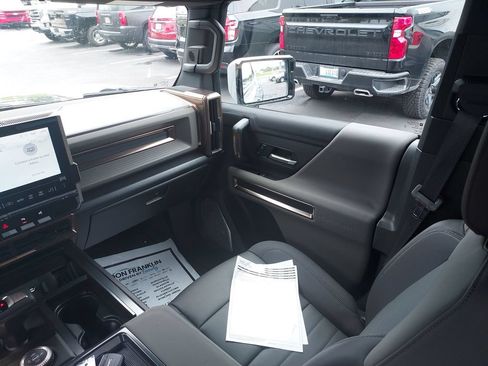 Used 2025 GMC Hummer EV 3X AWD/4WD image 11