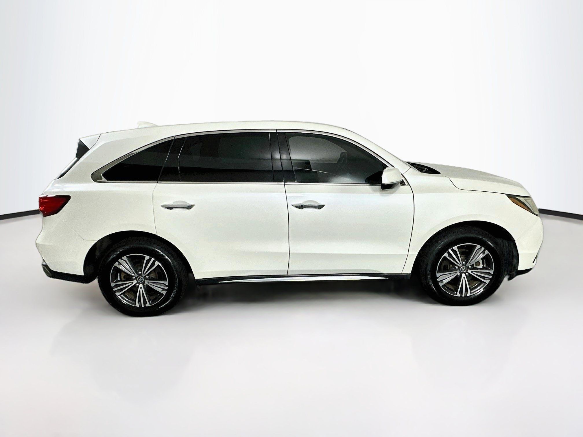 Used 2018 Acura MDX FWD image 10