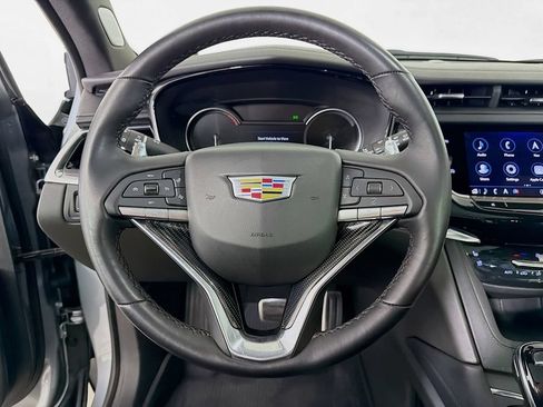 Certified 2025 Cadillac XT6 Sport w/ LPO, Floor Liner Package AWD/4WD image 13