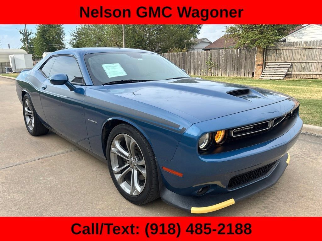 Used 2020 Dodge Challenger R/T w/ Driver Convenience Group RWD image 3