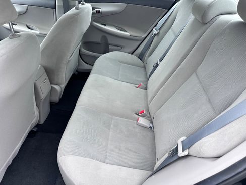 Used 2013 Toyota Corolla LE w/ Premium Complete Pkg FWD image 6