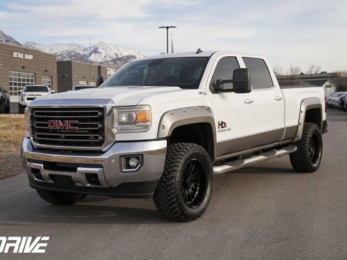 Used 2015 GMC Sierra 2500 SLT w/ Duramax Plus Package image 6