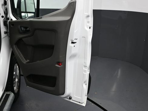 Used 2024 Ford Transit 250 Low Roof w/ Exterior Upgrade Package image 34