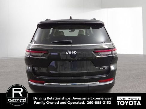 Used 2022 Jeep Grand Cherokee L Limited RWD image 8