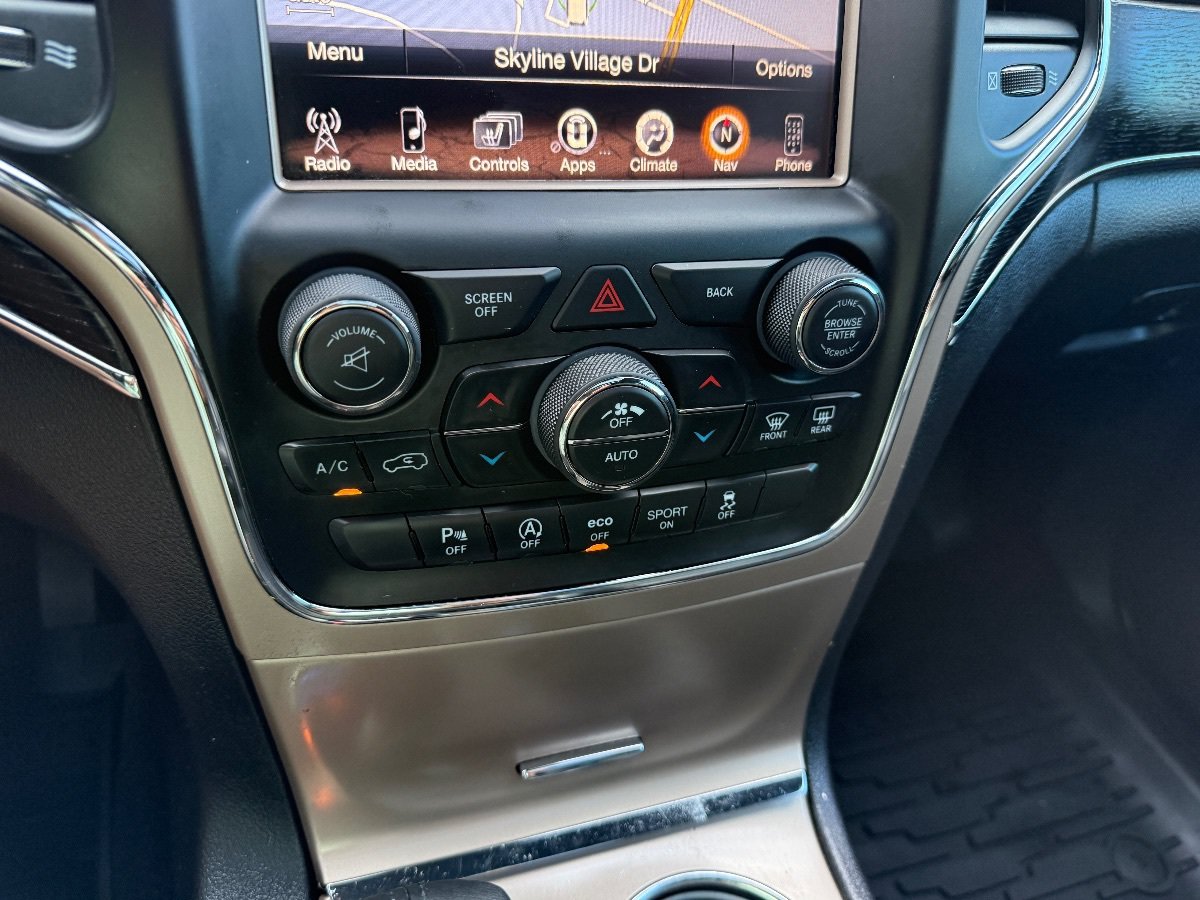 Used 2016 Jeep Grand Cherokee Summit AWD/4WD image 38