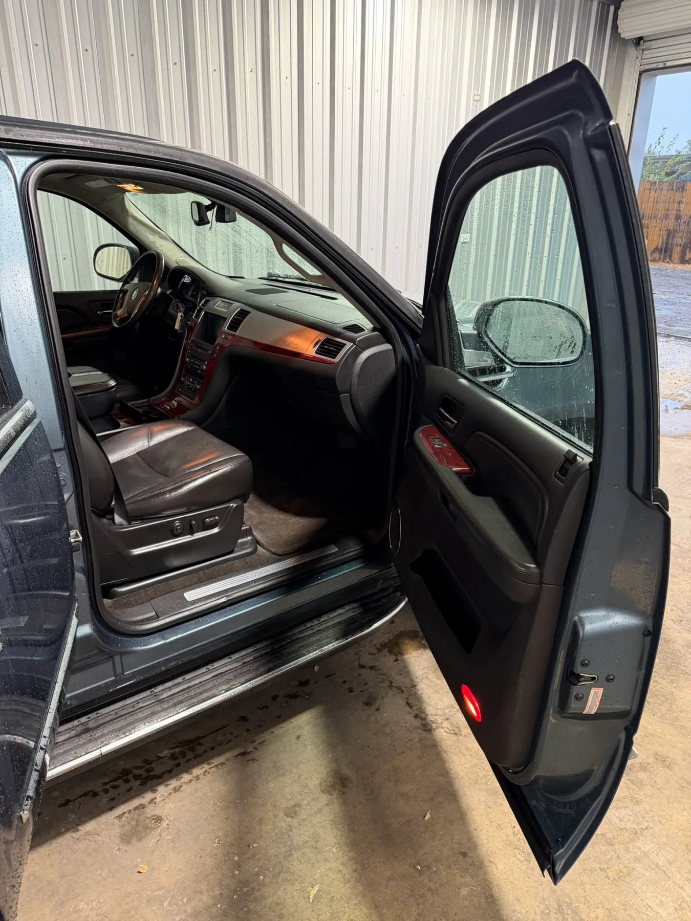 Used 2009 Cadillac Escalade 2WD image 21