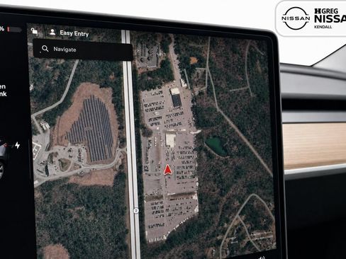 Used 2024 Tesla Model Y 2WD image 9