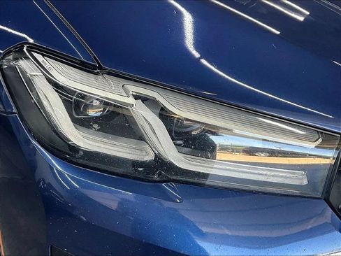 Used 2021 BMW 530i w/ Premium Package RWD image 34