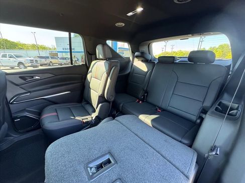 New 2026 Chevrolet Traverse RS FWD image 10