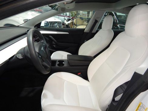 Used 2021 Tesla Model 3 Long Range image 16