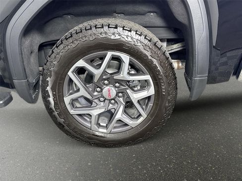 Certified 2025 GMC Sierra 1500 SLT w/ SLT Premium Plus Package AWD/4WD image 32