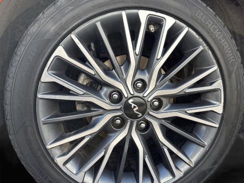 Used 2023 Kia Forte GT-Line image 7