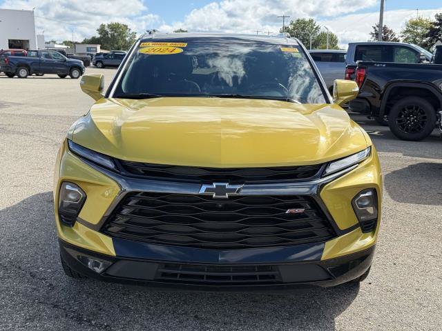 Used 2024 Chevrolet Blazer RS w/ Driver Confidence II Package AWD/4WD image 3