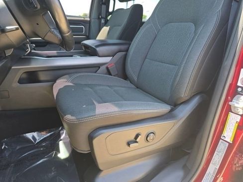 Used 2021 RAM 1500 Big Horn AWD/4WD image 5