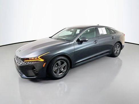 Used 2023 Kia K5 LXS FWD image 3