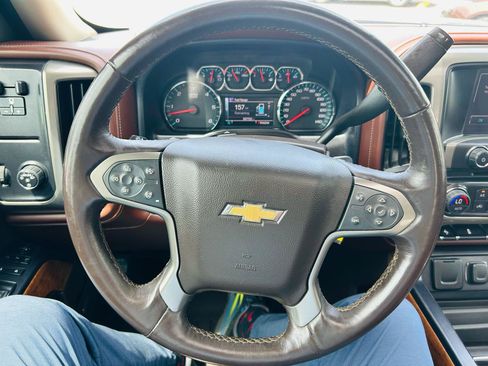 Used 2015 Chevrolet Silverado 1500 High Country w/ High Country Premium Package RWD image 20