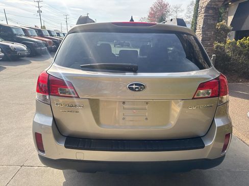 Used 2014 Subaru Outback 2.5i Premium w/ Popular Package #1B image 4