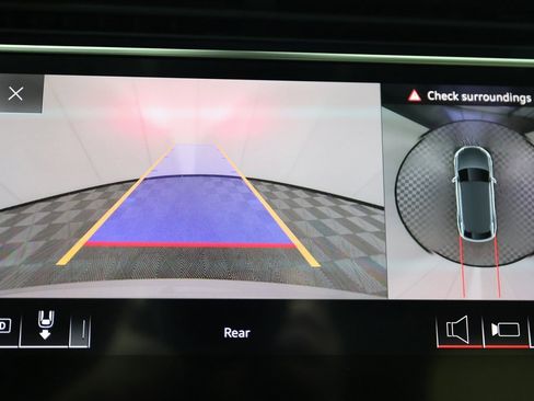 Used 2019 Audi Q8 Prestige image 28