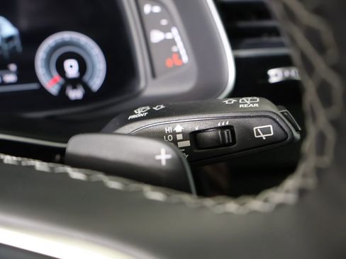 Used 2021 Audi Q8 Premium Plus w/ Premium Plus Package image 31