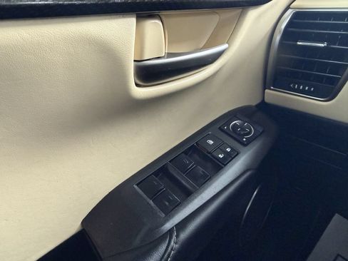 Used 2015 Lexus NX 200t FWD image 18